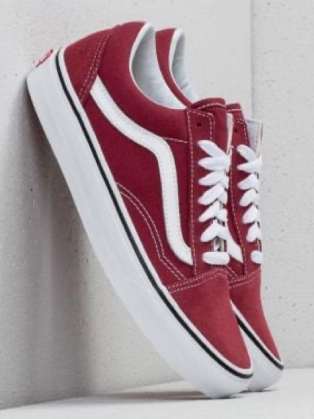 Vans| Old Skool Low-Top Skate Sneakers Shoes in Red w/White Stripe Sz 7.5